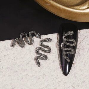 Snake nail charms BNIP Pack of 10 - gunmetal black